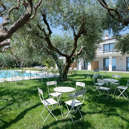 Collina Del Apartment *