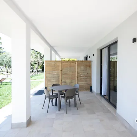 Collina Del דירה לאזיסה